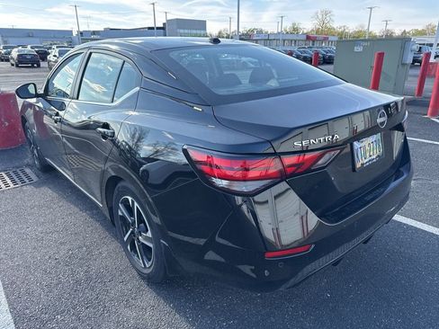 Certified 2025 Nissan Sentra SV image 6