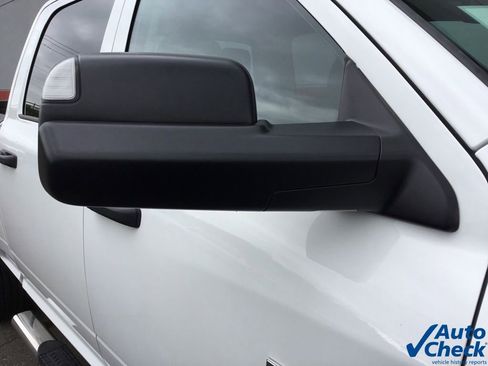 Used 2015 RAM 3500 Tradesman w/ Chrome Appearance Group image 21