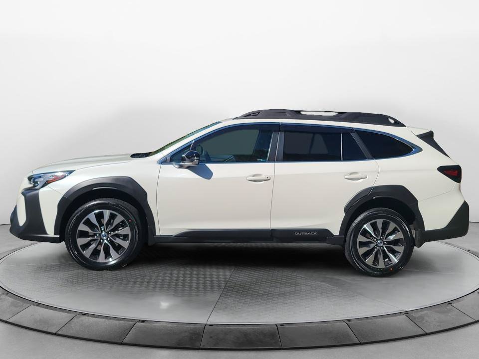 Used 2023 Subaru Outback Limited AWD/4WD image 4