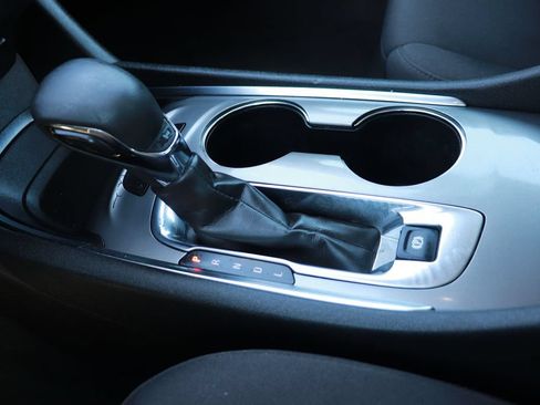 Used 2023 Chevrolet Malibu LT FWD image 17