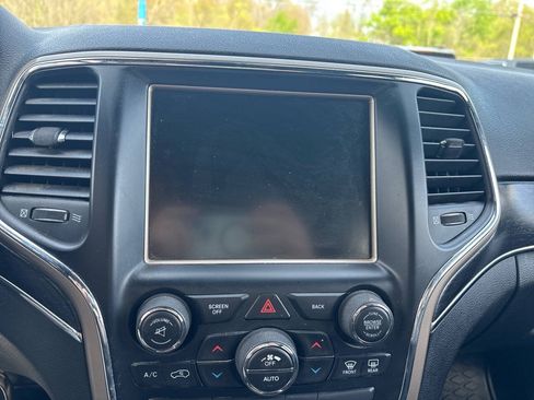 Used 2014 Jeep Grand Cherokee Limited AWD/4WD image 30