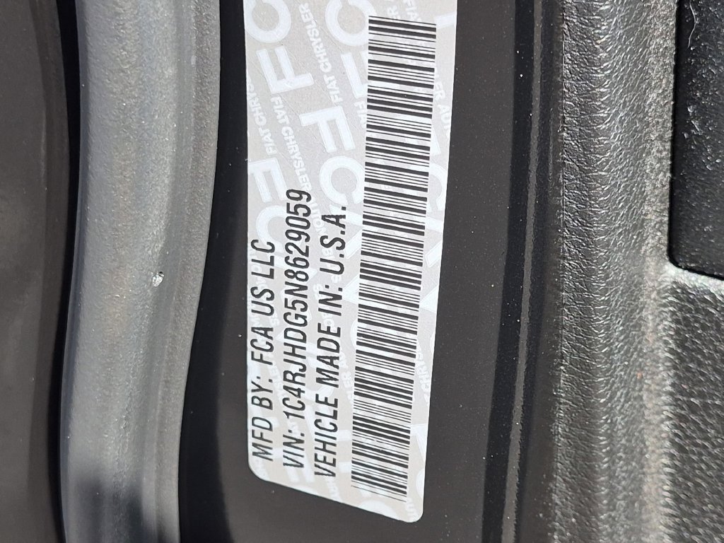 Used 2022 Jeep Grand Cherokee Overland AWD/4WD image 27