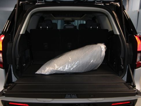 New 2026 Ford Expedition Active image 37