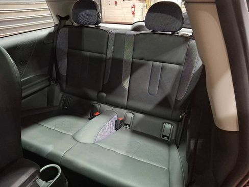 Certified 2025 MINI Cooper S image 10