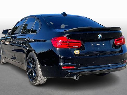 Used 2018 BMW 320i Sedan image 11