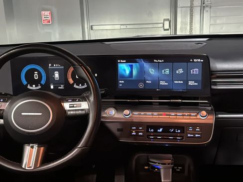 Used 2024 Hyundai Kona SEL AWD/4WD image 24