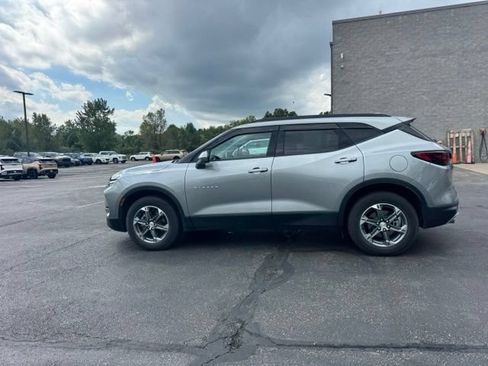 Used 2024 Chevrolet Blazer LT w/ Convenience Package AWD/4WD image 9