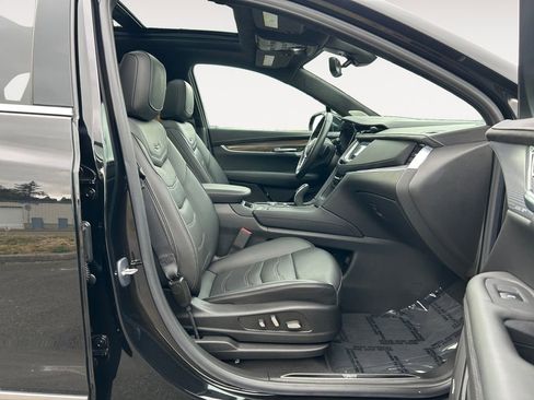 Used 2024 Cadillac XT5 Premium Luxury w/ Platinum Package image 11