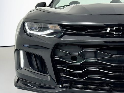 Used 2023 Chevrolet Camaro ZL1 RWD image 15
