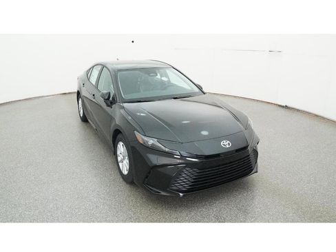 New 2026 Toyota Camry LE image 14
