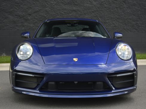 Certified 2024 Porsche 911 Carrera 4S AWD/4WD image 10