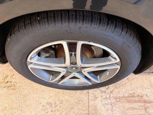 Used 2016 Mercedes-Benz S 550 4MATIC Sedan image 39