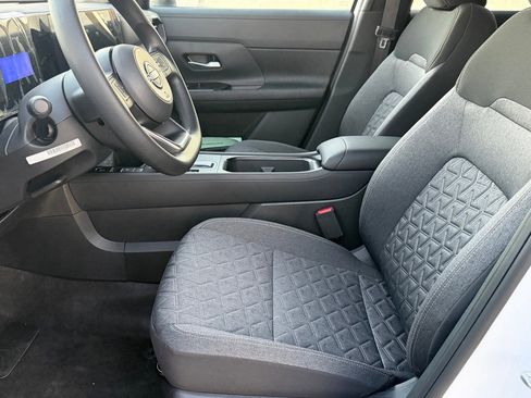 New 2026 Nissan Kicks SV image 11