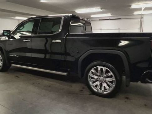 Certified 2023 GMC Sierra 1500 Denali w/ Denali Reserve Package AWD/4WD image 6