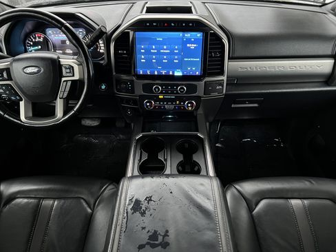 Used 2022 Ford F350 Platinum w/ Tremor Off-Road Package image 31