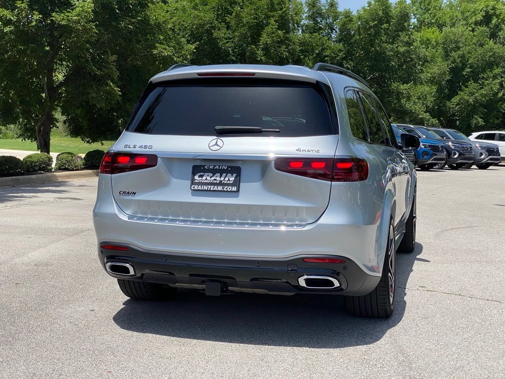 Used 2025 Mercedes-Benz GLS 450 4MATIC image 7