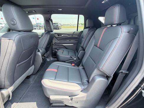 New 2026 Chevrolet Traverse RS FWD image 28