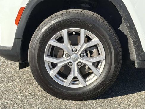 Used 2022 Jeep Grand Cherokee L Limited image 28