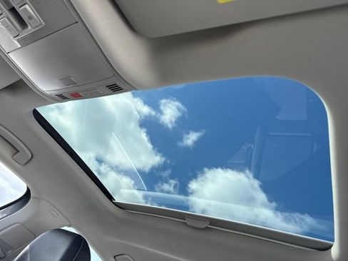 Used 2024 Volkswagen Jetta SE image 26