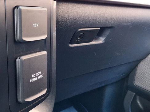 Used 2021 Ford F150 Lariat w/ Equipment Group 502A High image 31