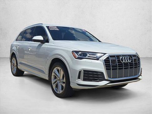 Used 2023 Audi Q7 2.0T Premium Plus w/ Premium Plus Package AWD/4WD image 3
