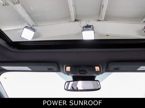 Used 2024 Toyota Sienna XSE w/ XSE Plus Package image 21