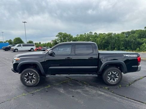 Used 2016 Toyota Tacoma TRD Off-Road w/ Towing Package AWD/4WD image 6