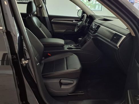 Used 2023 Volkswagen Atlas SE FWD image 13
