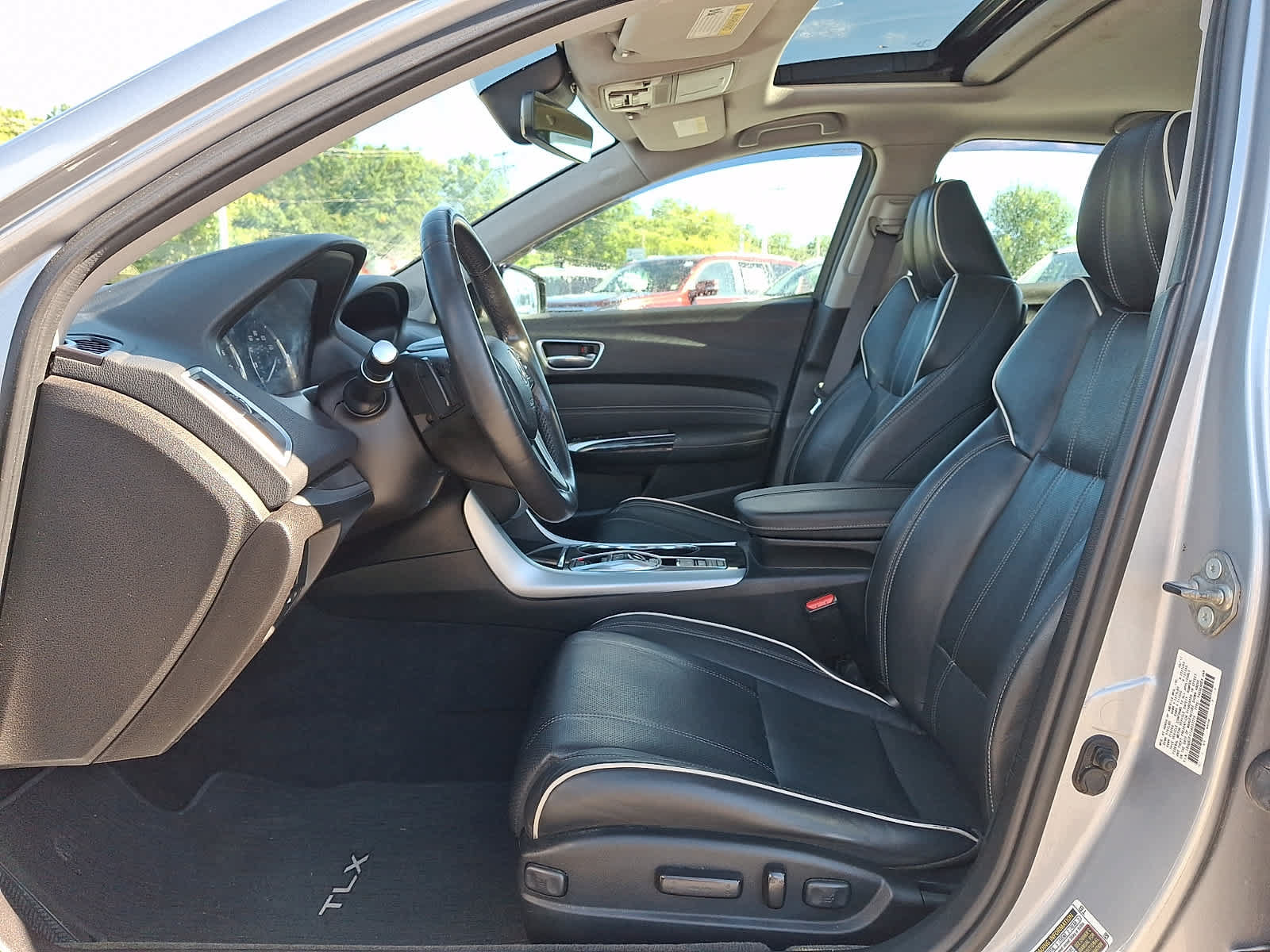 Used 2018 Acura TLX w/ Technology Package AWD/4WD image 15