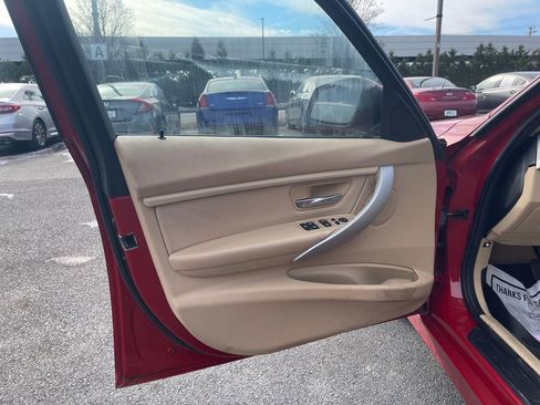 Used 2013 BMW 328i xDrive Sedan AWD/4WD image 14