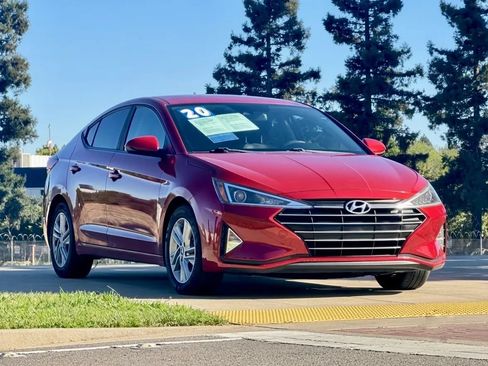 Used 2020 Hyundai Elantra SEL FWD image 1