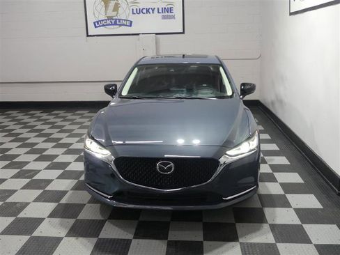Used 2021 MAZDA MAZDA6 Carbon Edition FWD image 3