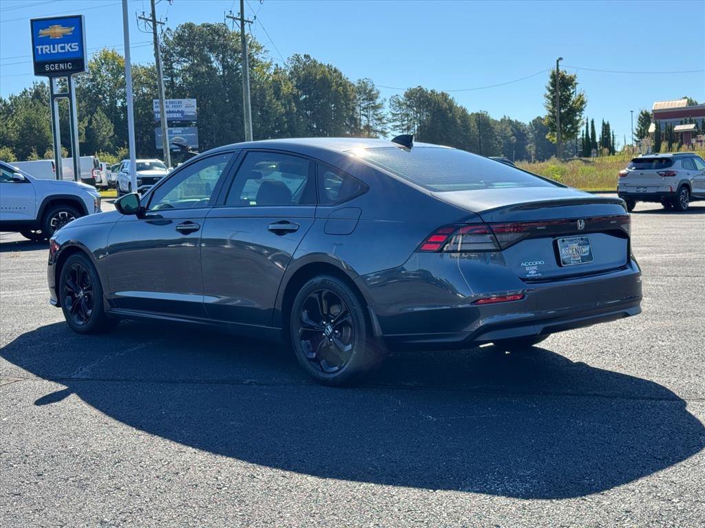 Used 2025 Honda Accord SE image 5