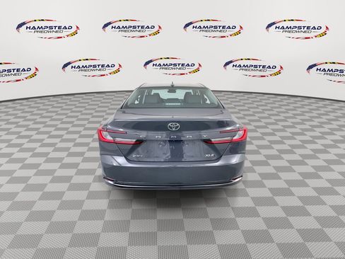 Used 2025 Toyota Camry XLE FWD image 7