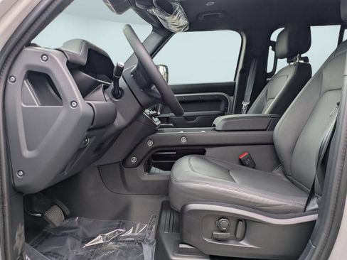 New 2026 Land Rover Defender 110 X-Dynamic SE AWD/4WD image 14