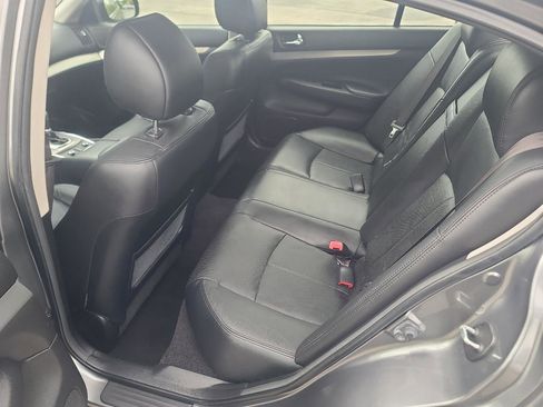 Used 2013 INFINITI G37 x Sedan w/ Premium Pkg AWD/4WD image 11