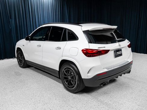 New 2026 Mercedes-Benz GLA 35 AMG 4MATIC image 9