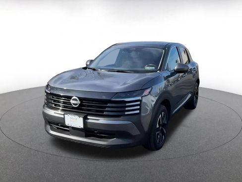 Used 2025 Nissan Kicks SV image 7