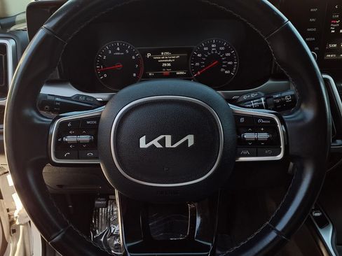 Used 2022 Kia Sorento S w/ Panoramic Sunroof Package FWD image 13