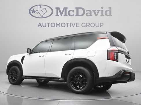 Used 2025 Nissan Armada PRO-4X AWD/4WD image 32