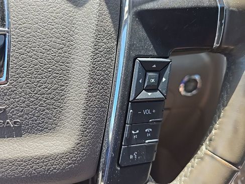 Used 2015 Lincoln Navigator 4WD image 21