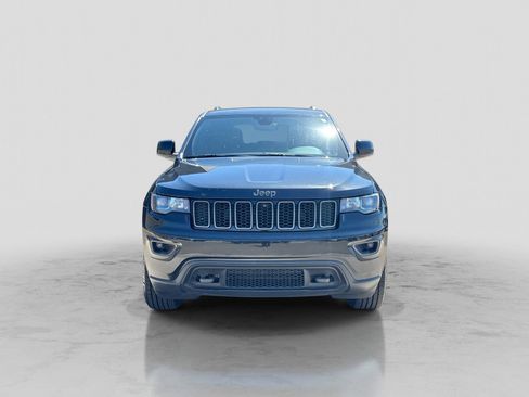 Used 2016 Jeep Grand Cherokee Laredo 75th Anniversary AWD/4WD image 12