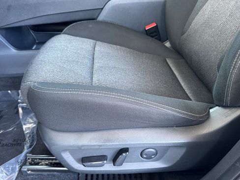 Used 2024 Nissan Rogue SV FWD image 14