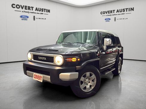 Used 2007 Toyota FJ Cruiser Base w/ Upgrade Pkg 2 image 1