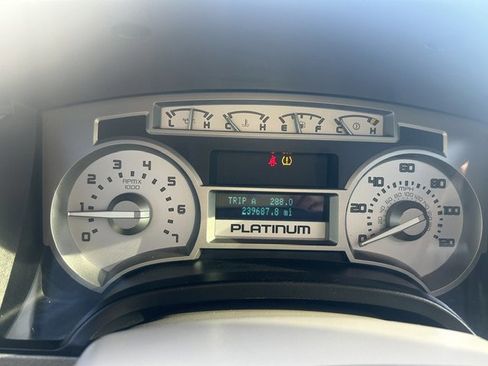 Used 2010 Ford F150 4x4 SuperCrew image 24