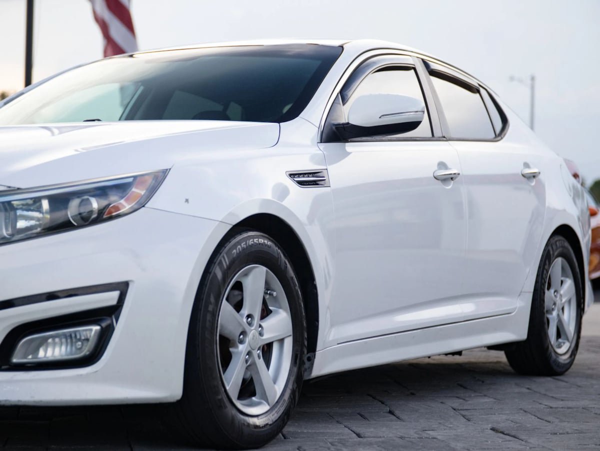 Used 2015 Kia Optima LX FWD image 7