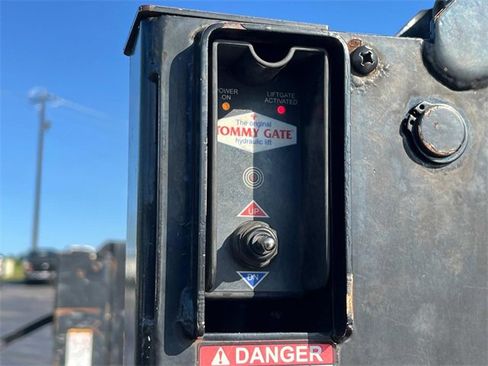 Used 2017 Ford F350 XL w/ Power Equipment Group image 6