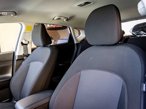 New 2025 Hyundai Kona SEL FWD image 17
