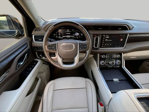 Used 2023 GMC Yukon Denali w/ Denali Reserve Package AWD/4WD image 6