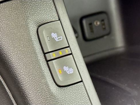 Used 2019 GMC Acadia SLT image 22